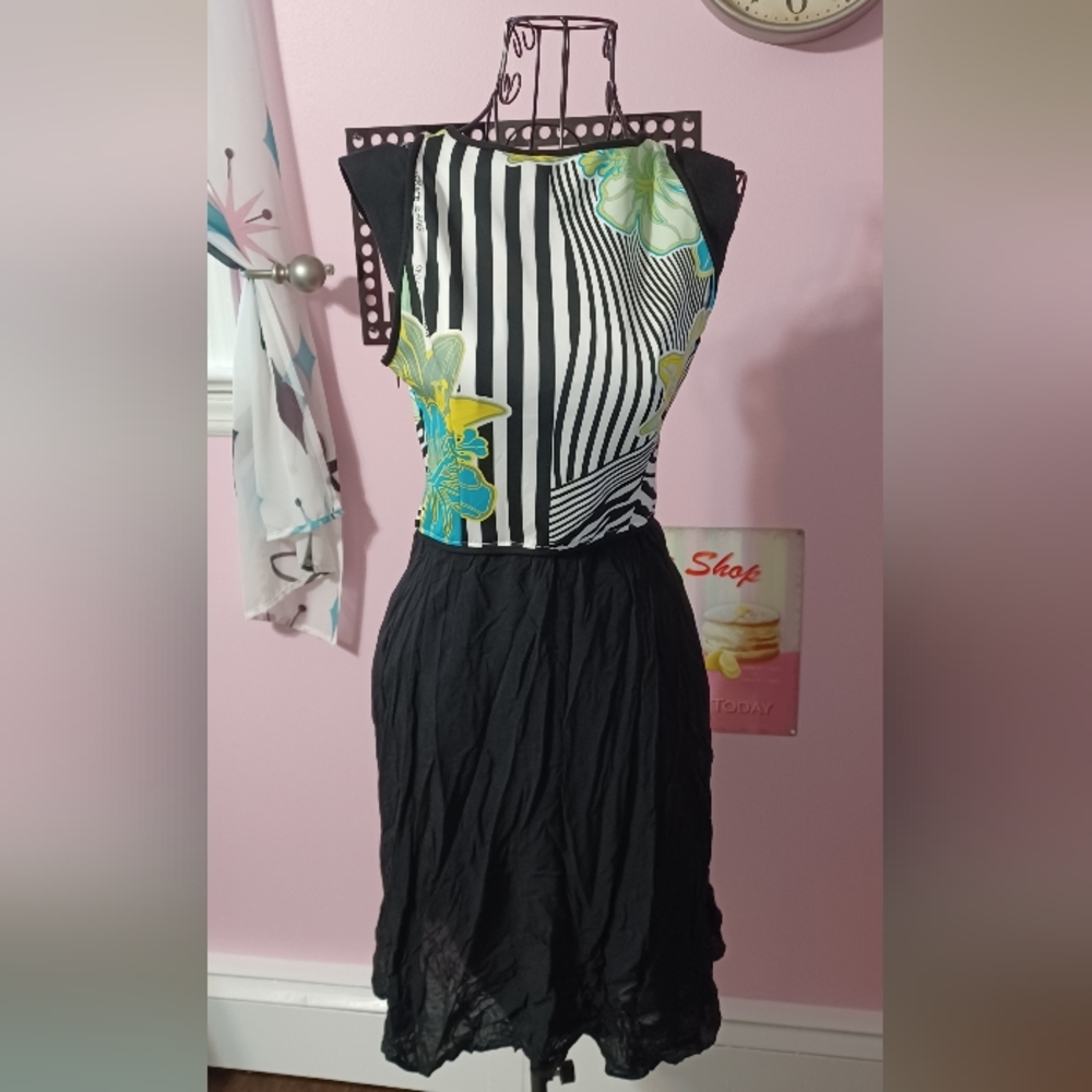 New with tags Versace  Jean's Size 4 Dress